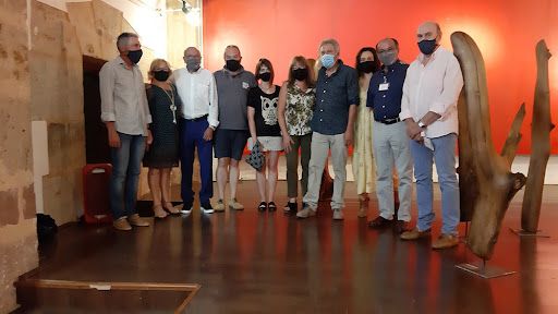 “En tiempos de desamor”, una muestra con 20 piezas de nogal