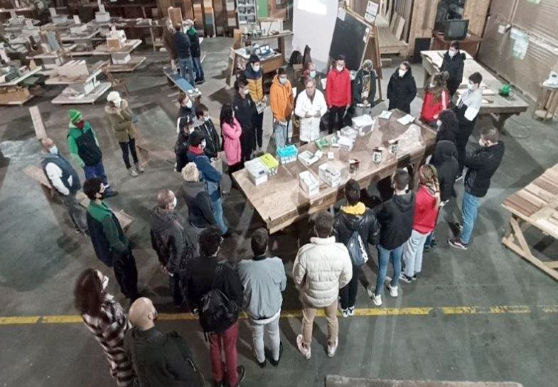 OSMO y BRÉTEMA imparten un taller de construcción en madera