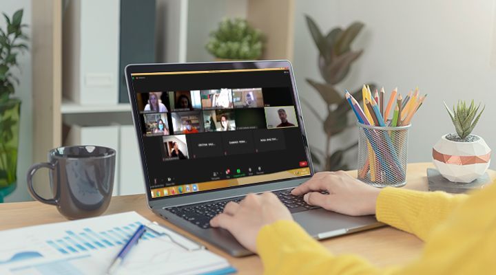 Las empresas del sector forestal gallego mejoran su capacidad logística