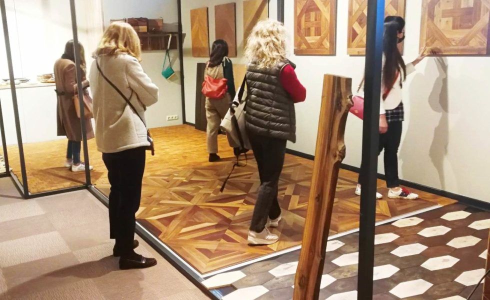 La comunidad Interior Design Experience visita WOODNA