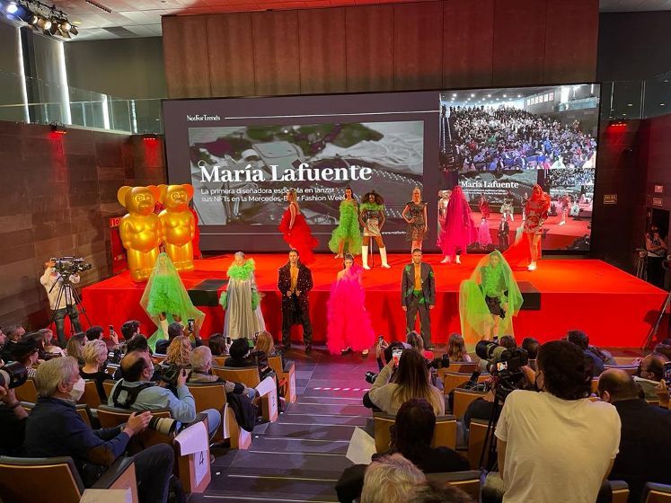 Sostenibilidad, tecnología e innovación en la nueva colección de MARÍA LAFUENTE