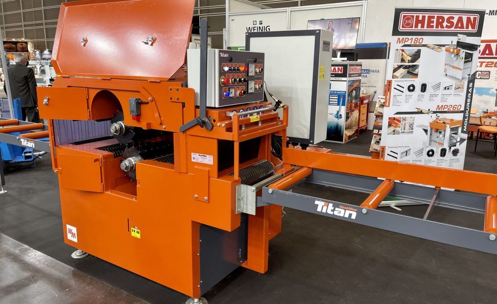 HERSAN presentó en FIMMA la sierra múltiple biárbol MR200