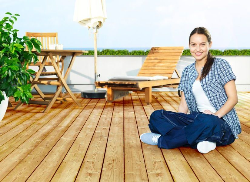 BONA edita una guía de usuario sobre cómo mantener un suelo de madera de exterior