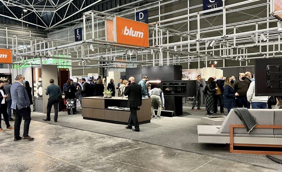 BLUM exhibió dos Red Dot Awards 2022 en Maderalia
