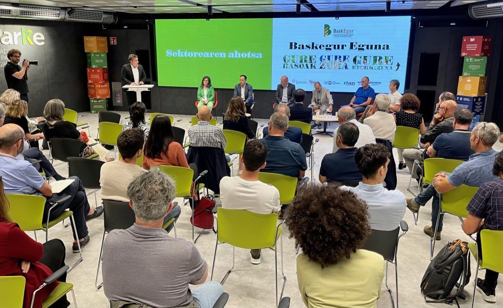 El sector forestal-madera presenta en el BASKEGUR EGUNA sus iniciativas para concienciar a la sociedad sobre la importancia de apostar por una gestión sostenible de los bosques