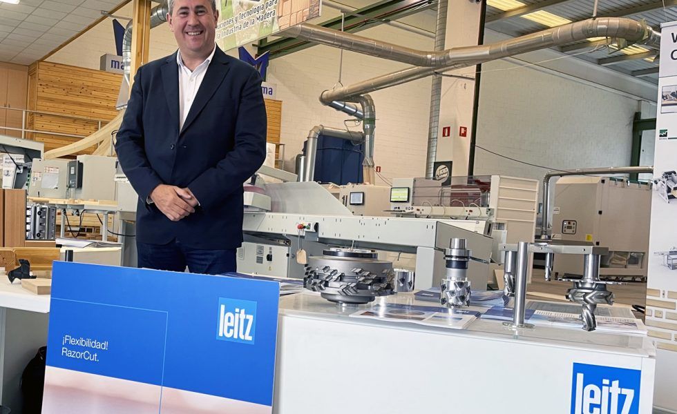 LEITZ progresa en el campo del macizo