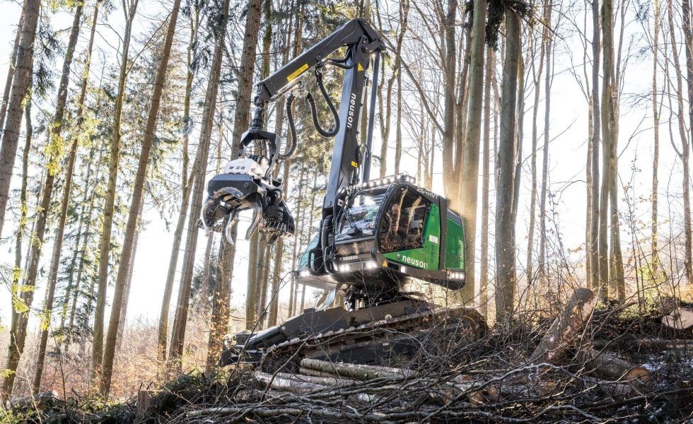 TMF500R, la nueva cizalla pendular con tilt de FOREST PIONEER