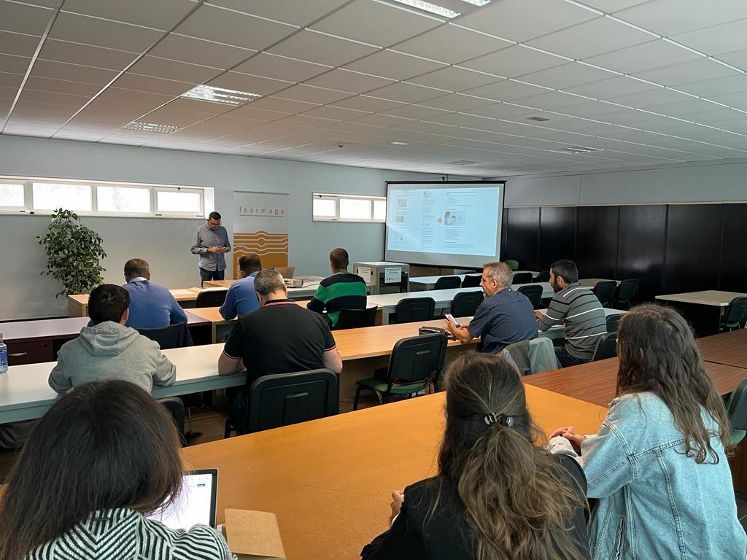 Las empresas gallegas del sector de la madera rediseñan su estrategia digital