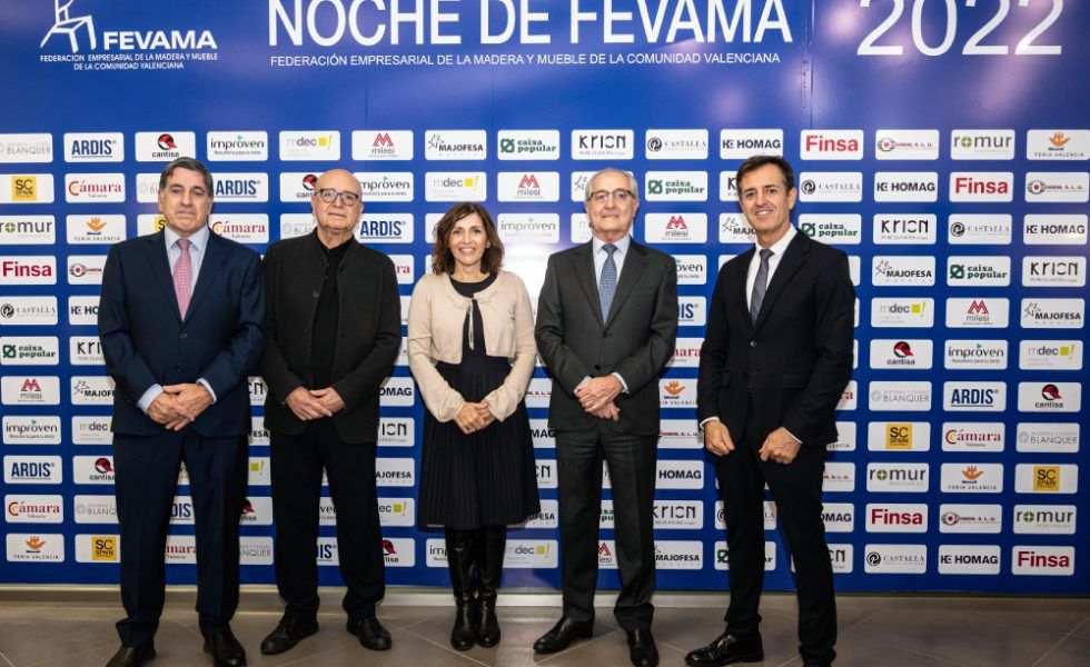 Vicent Martínez y Vicente Folgado reciben el reconocimiento de los empresarios de la madera y el mueble