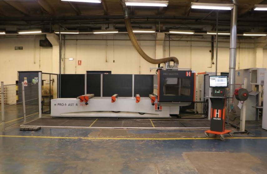 Subasta de máquinas tras la reestructuración de una planta de tableros de madera laminada