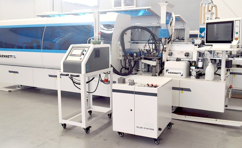 Nuevo equipo PUR HÄRNNETT completo