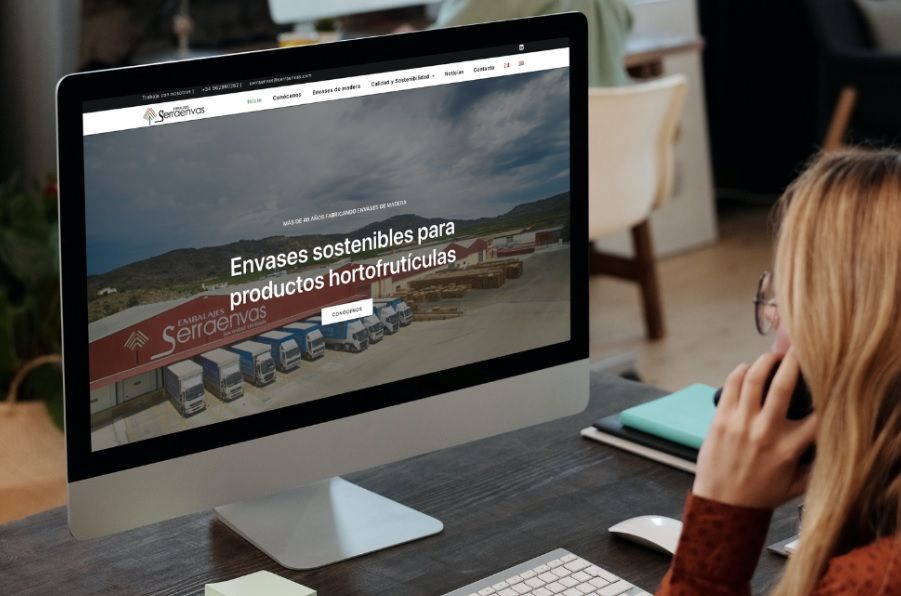 SERRAENVAS rediseña su página web