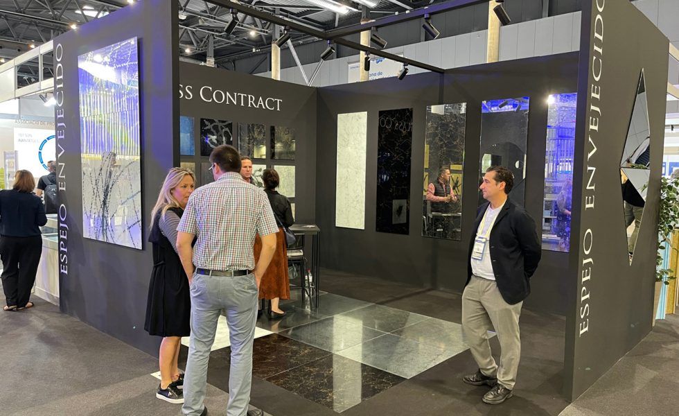 ESPEJO ENVEJECIDO mostró sus creaciones en Construmat