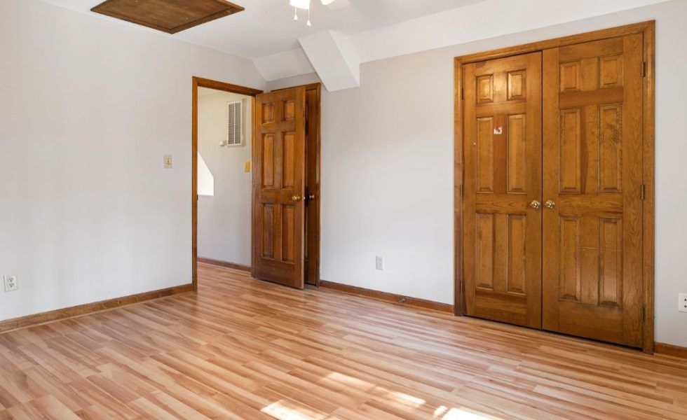 Potencia la belleza de tus suelos de madera con LYSSOLEN