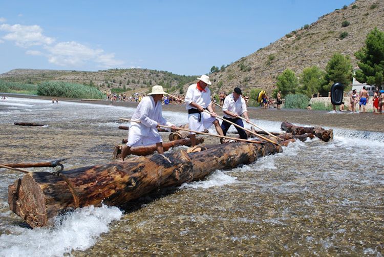 AMUFOR contribuirá a prestigiar el oficio del ganchero
