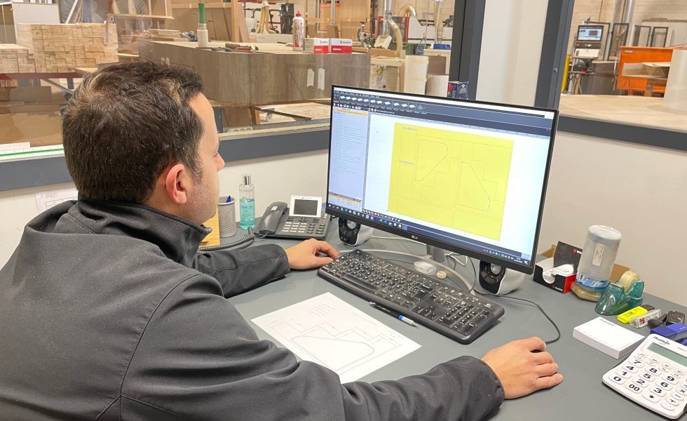 BANÚS viste espacios en los puntos de venta