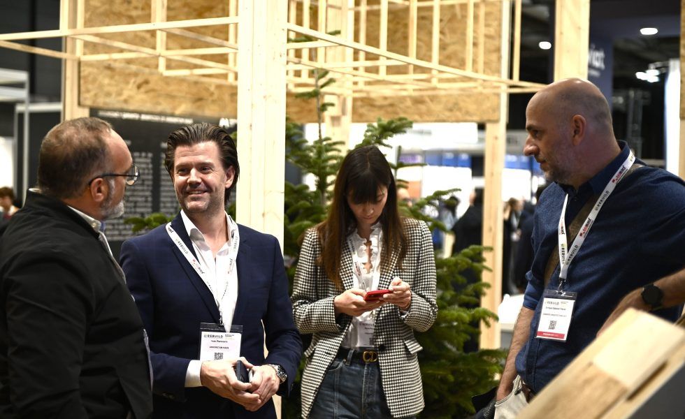 La necesidad de reutilizar los residuos de la construcción estimula el uso de la madera como material  en la edificación