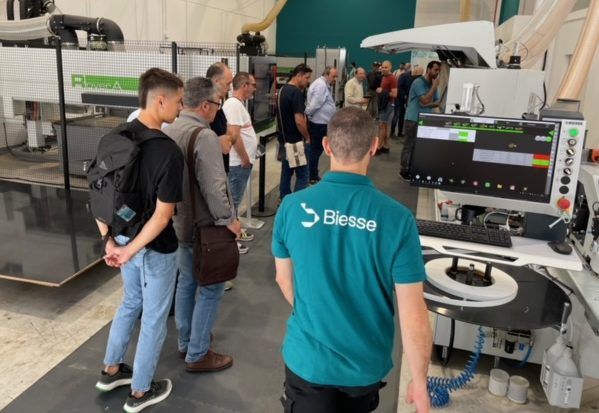 BIESSE imprime mayor velocidad y precisión a sus canteadoras