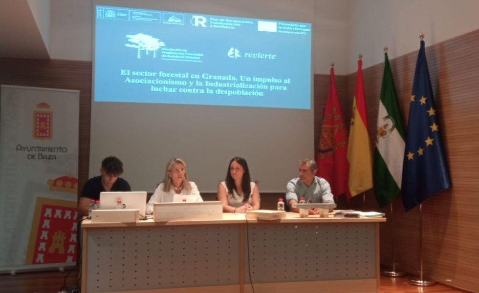 El proyecto REVIERTE fomenta la unión de los propietarios forestales en la comarca de Baza