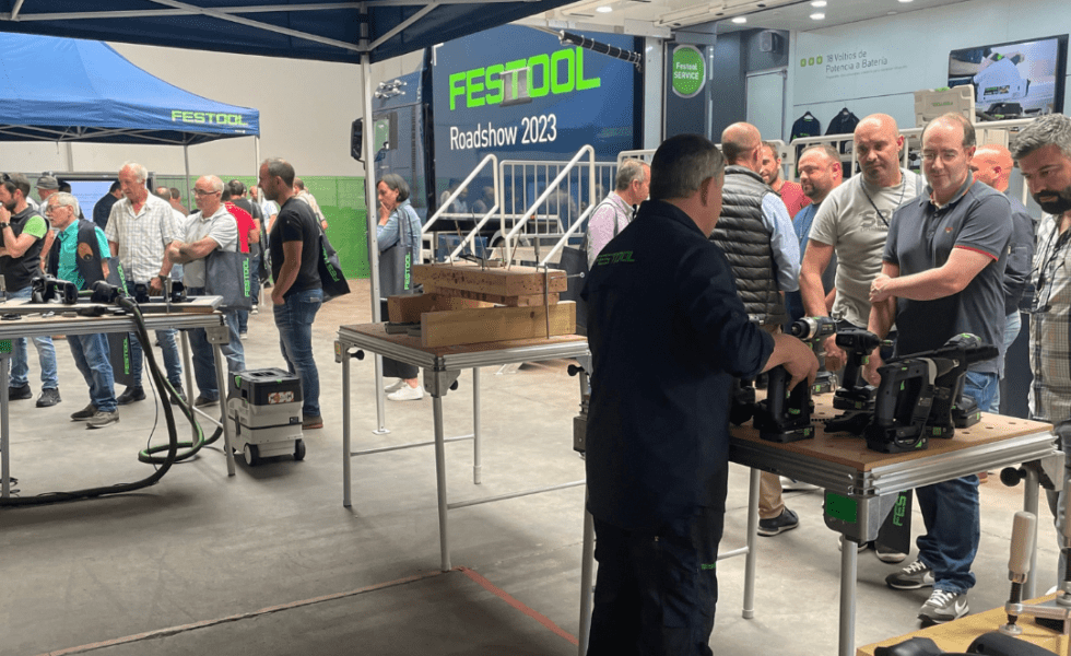 TORNEIRO recibe al camión de FESTOOL para acercar las últimas innovaciones a los carpinteros
