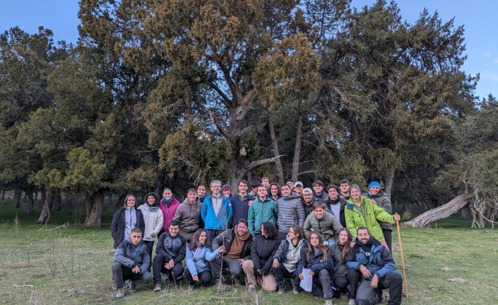 Alumnos de la UPV visitan los sabinares sorianos gracias a SocialForest
