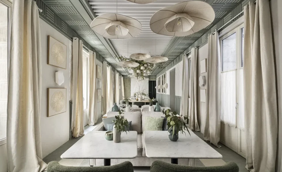 RAÚL MARTINS por “Restaurante Maisons”, recibe el Premio Extraordinario CASA DECOR 2025