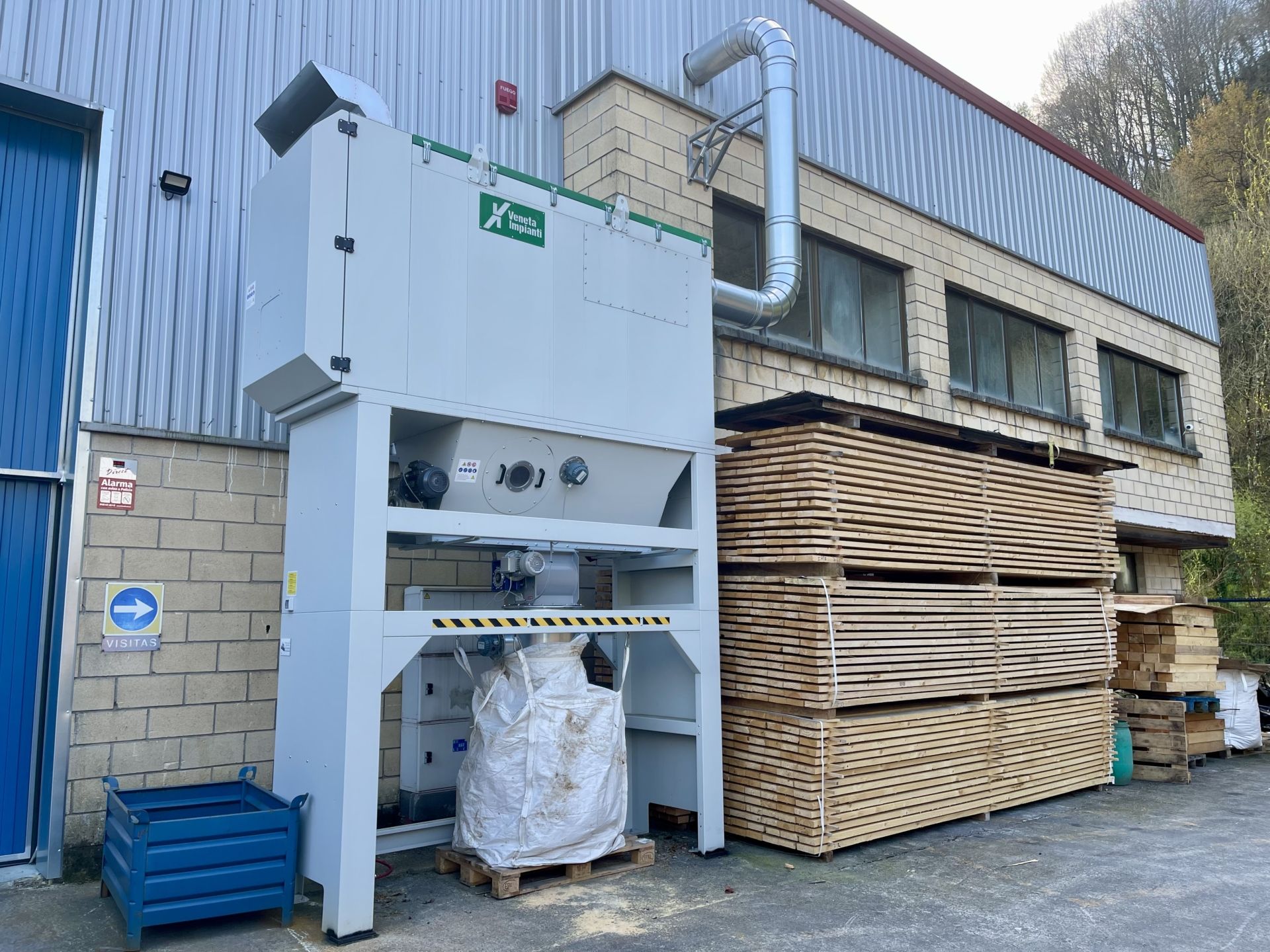 MAESMA instala en BETELU un equipo de aspiración MOBIL PJ VCL 700 Atex de VENETA IMPIANTI