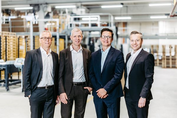 “El secreto de un mueble excepcional se esconde en su movimiento: elegante, silencioso y natural”