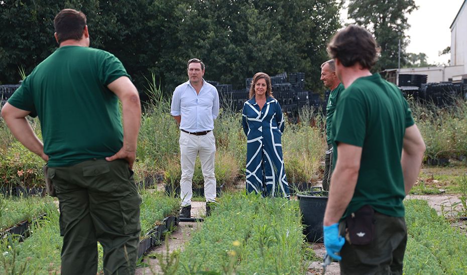 El vivero de San Jerónimo produce más de medio millón de árboles al año para la restauración forestal