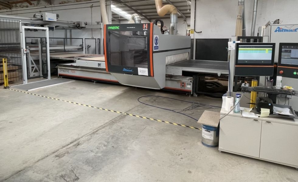 EMEDE aumenta su capacidad de producción conectando su almacén inteligente a un nesting