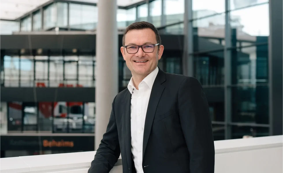 “Lo que cuenta es la proximidad al cliente, y esto se puede experimentar mejor a través del contacto personal y el diálogo”