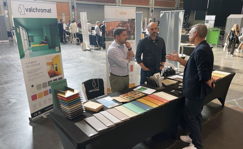 INVESTWOOD presenta las novedades en sus tableros VIROC y VALCHROMAT