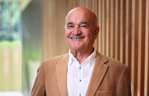 Fritz Egger celebra su 75 cumpleaños