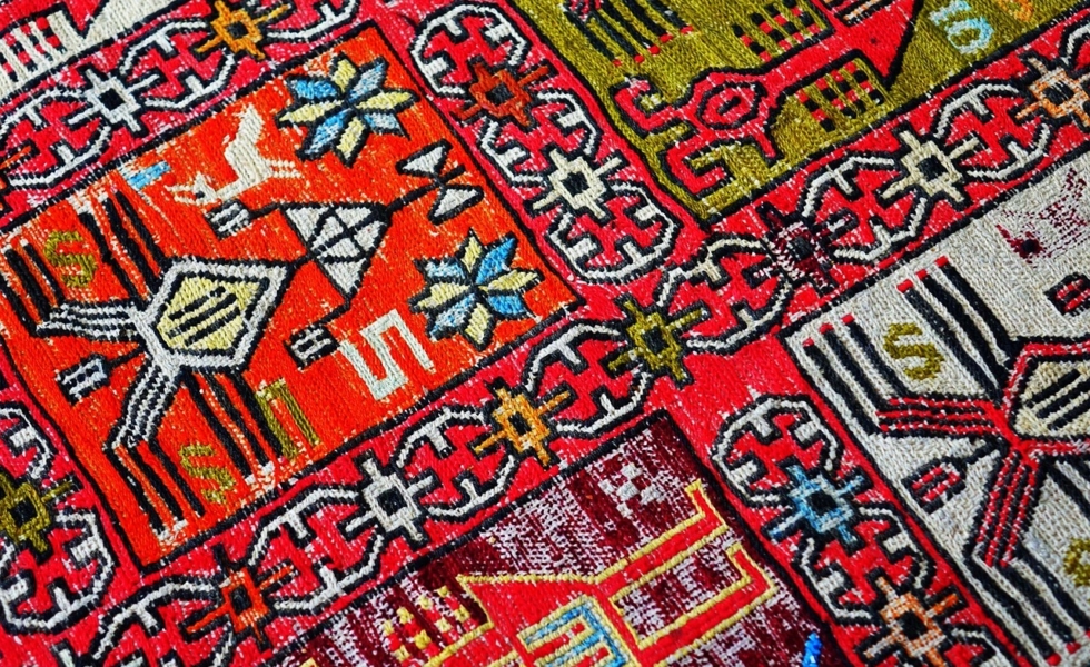 KUATRO CARPETS: La mejor empresa para tus alfombras a medida artesanales