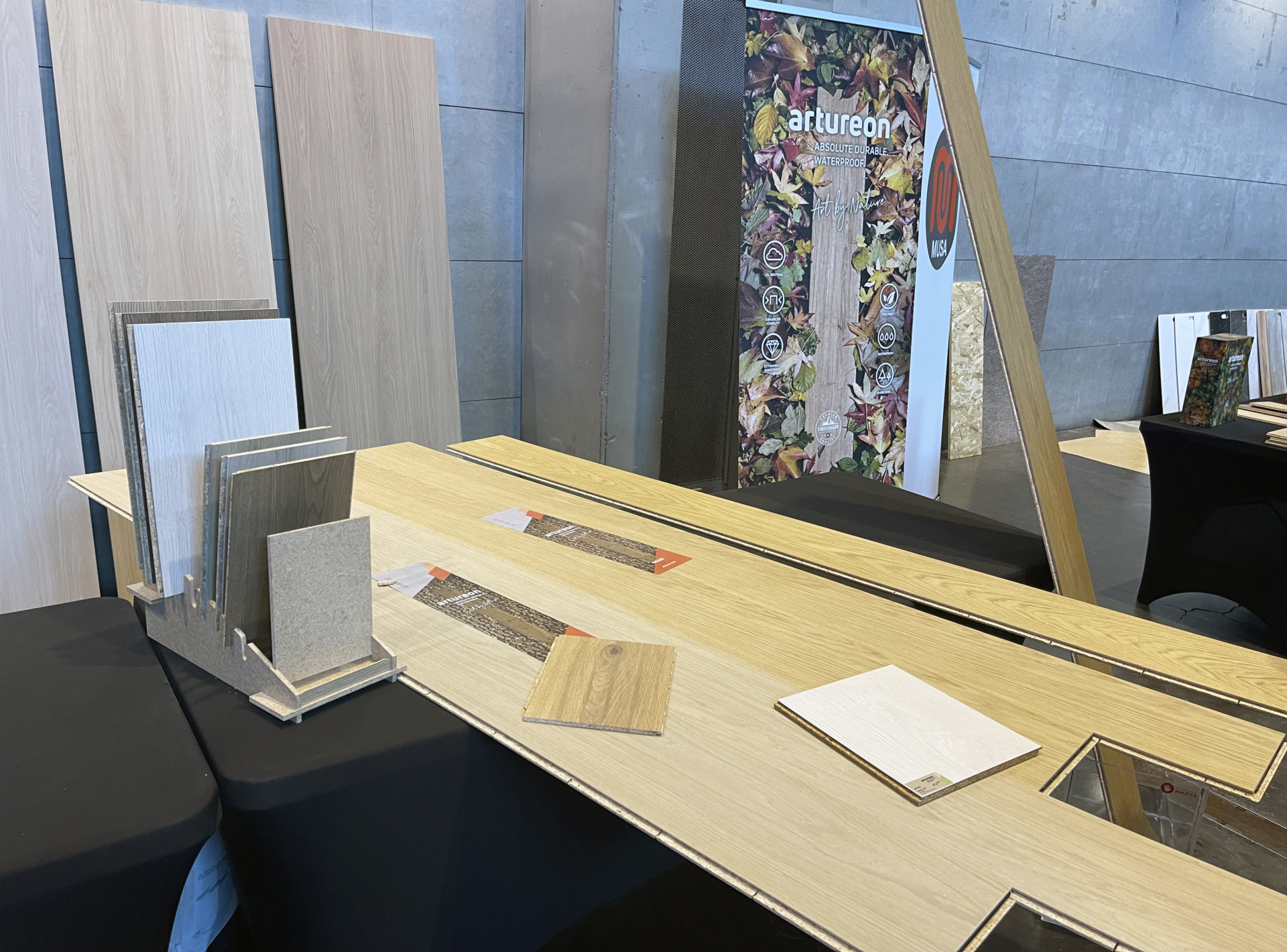 SWISS KRONO lanza al mercado ARTUREON