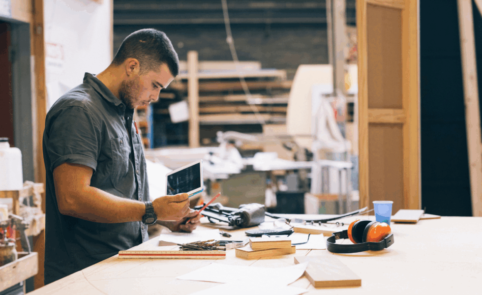 Comparar costes teóricos con costes reales: la clave para conocer la rentabilidad real de tus proyectos