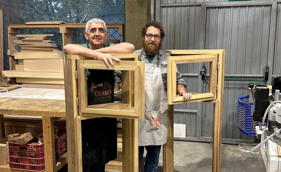 La oportunidad de hacer prácticas con un maestro carpintero