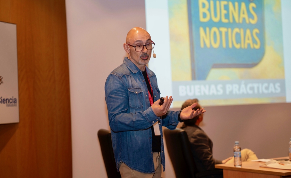 Gritando en un espacio lleno de ruido digital