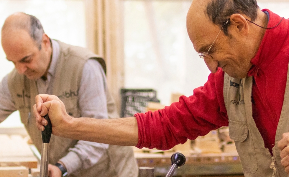 MOBHU: Una empresa que fabrica muebles para cambiar el mundo