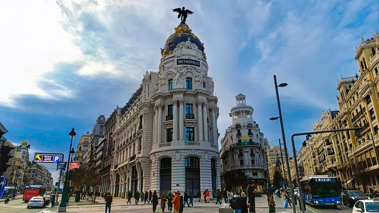 TORINCO reproduce las carpinterías originales del Edificio Metrópolis